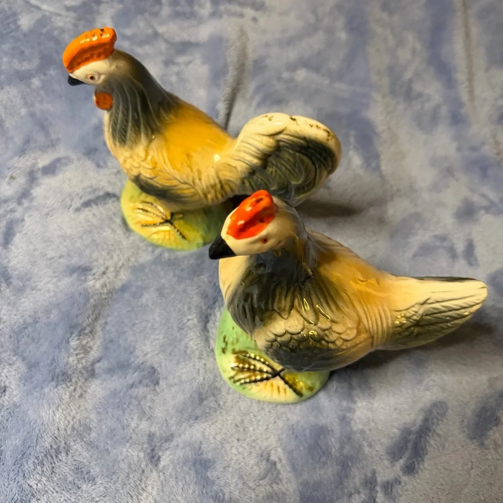 Vintage Ceramic Chicken Figurines -‎ Yellow and Orange